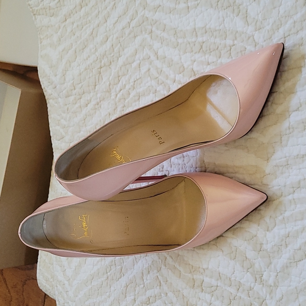 EUC w/box Rare color Pigalle Follies Size 38 100mm Patent Leather Pompadour Pink